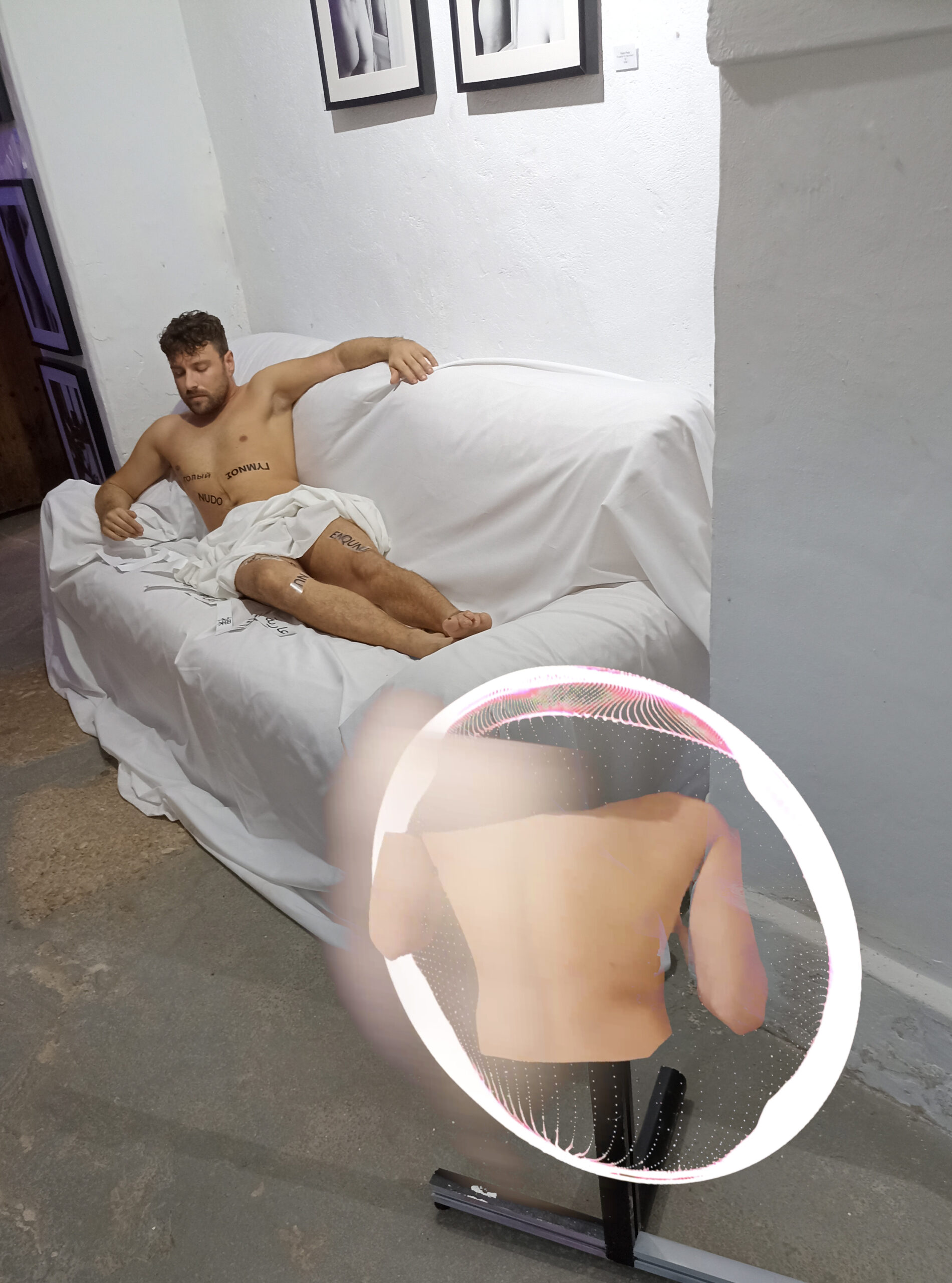 Desnudo — Filippo Papa, holographic performance