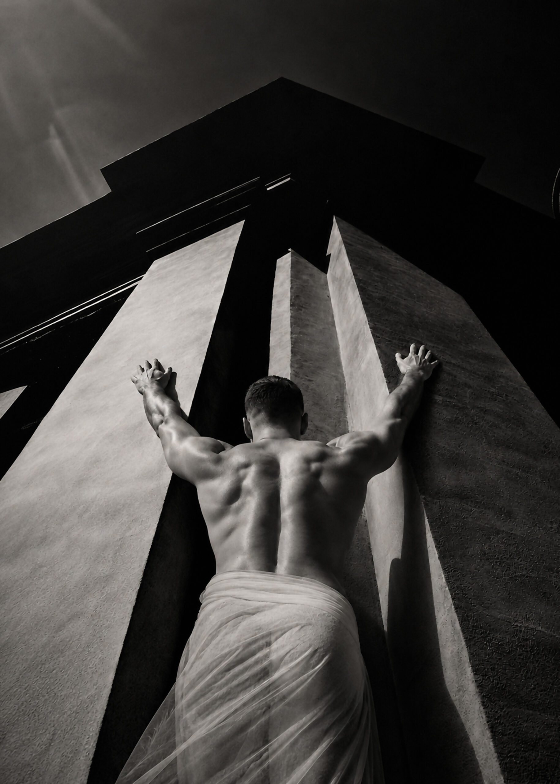 ICON — LUCE 4 · 2026, opera originale di Filippo Papa