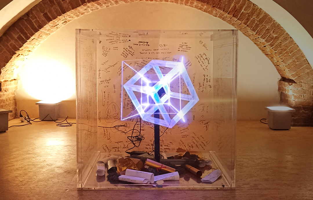 Poetry Box Cube — Filippo Papa